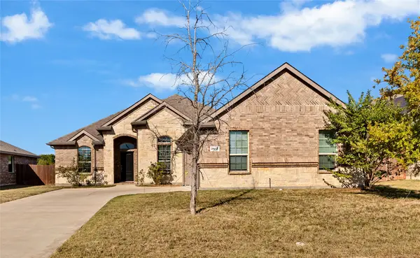 2611 Firebird Road, Glenn Heights, TX 75154