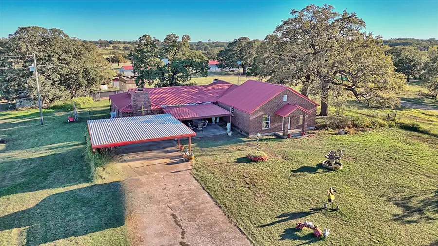 295 Feed Store Road, Bowie, TX 76230 - Image #2