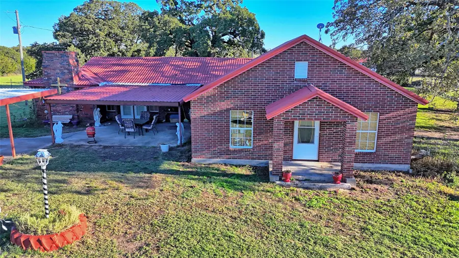 295 Feed Store Road, Bowie, TX 76230 - Image #3