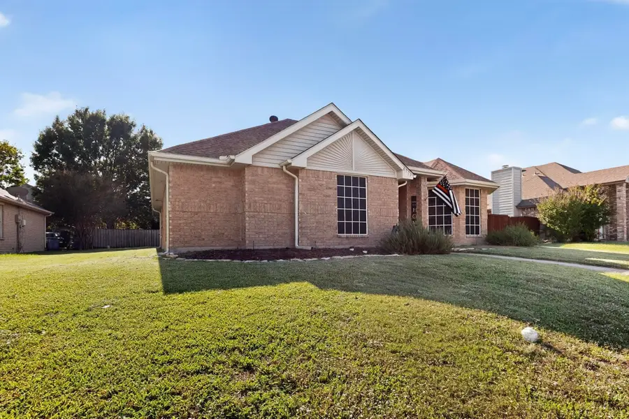 8713 Pheasant Run Drive, Rowlett, TX 75089 - Image #2