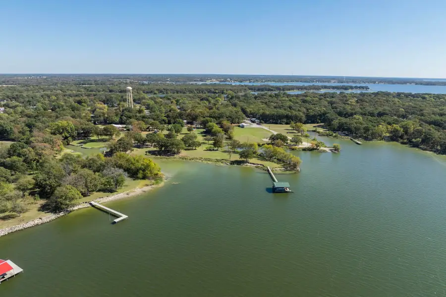 949 Little Oaks Drive, East Tawakoni, TX 75472 - Image #3