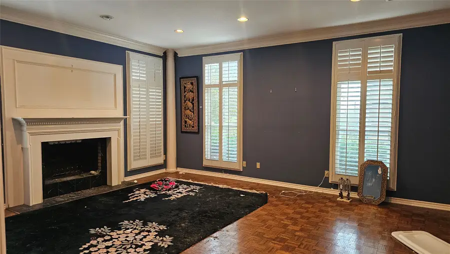 1809 Burton Hill Road, Fort Worth, TX 76107 - Image #3