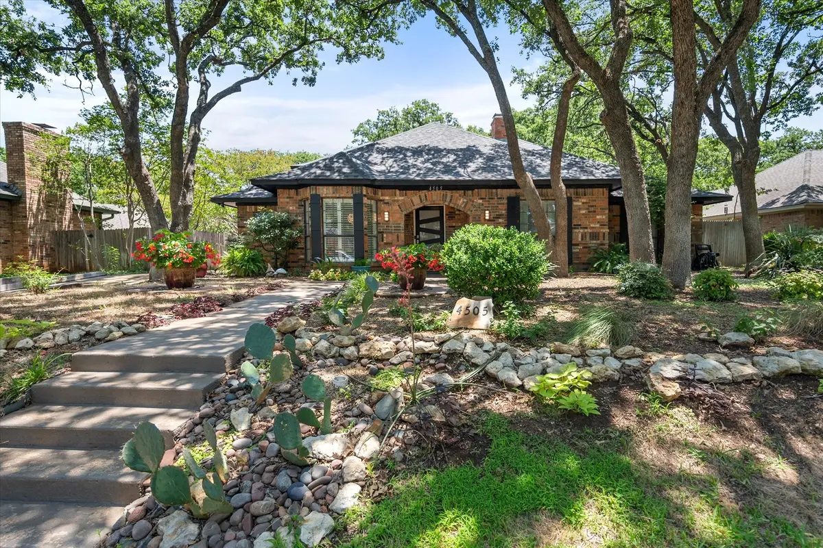 4505 Lake Park Drive, Arlington, TX 76016 - Image #1