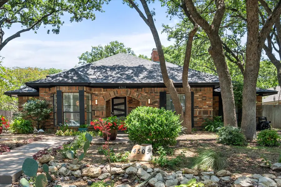 4505 Lake Park Drive, Arlington, TX 76016 - Image #2