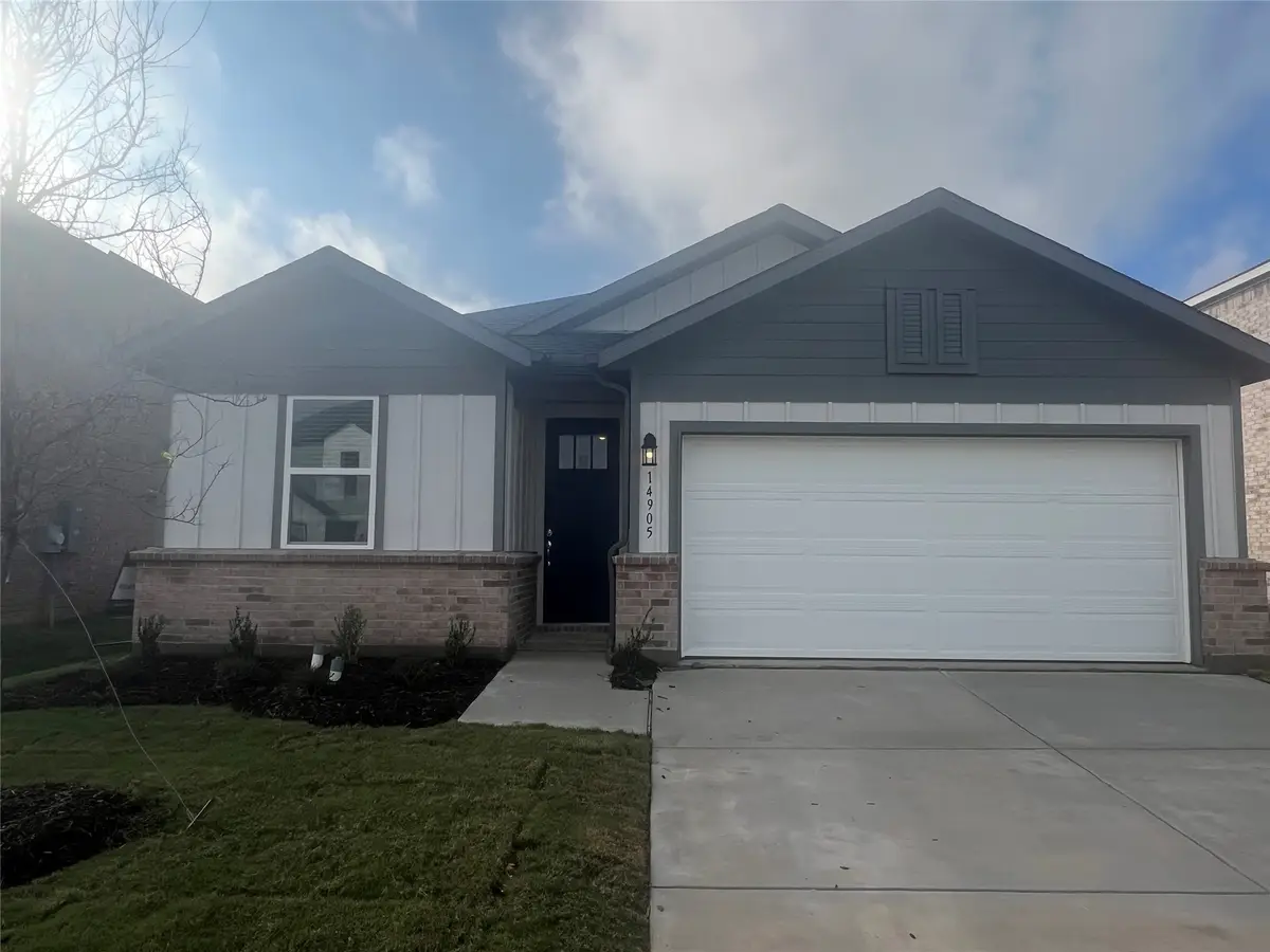 14905 Hierba Mora Drive, Fort Worth, TX 76052 - Image #1
