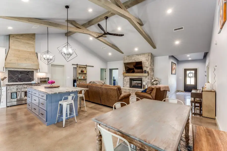 1600 County Road 2395, Alvord, TX 76225 - Image #3