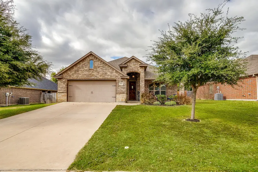 713 Brandt Street, Grandview, TX 76050 - Image #3