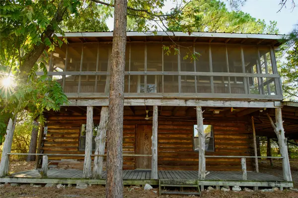 221 Clayton Drive, Pottsboro, TX 75076