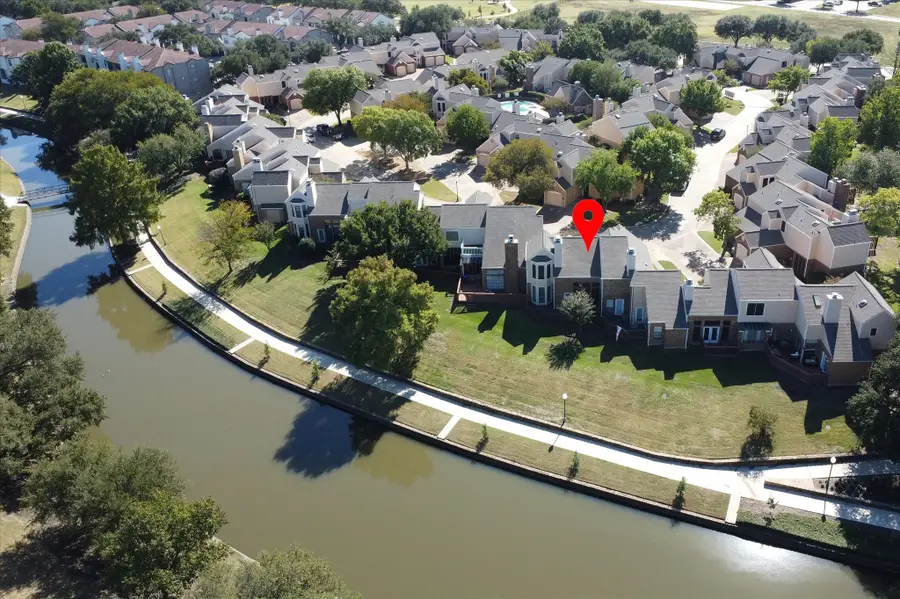 211 Cimarron Trail #4, Irving, TX 75063 - Image #3