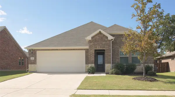 767 Hawthorne Lane, Lake Dallas, TX 75065