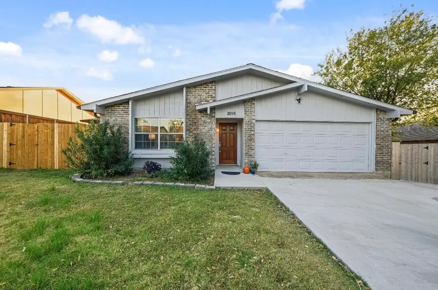 2016 Lymington Road, Carrollton, TX 75007 - Image #2