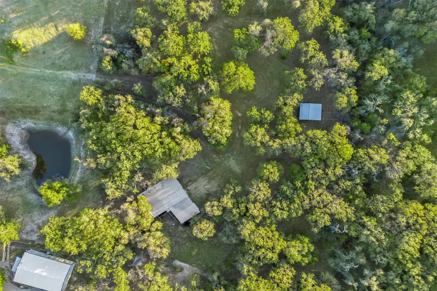 199 Cheyenne Trail, Springtown, TX 76082 - Image #2