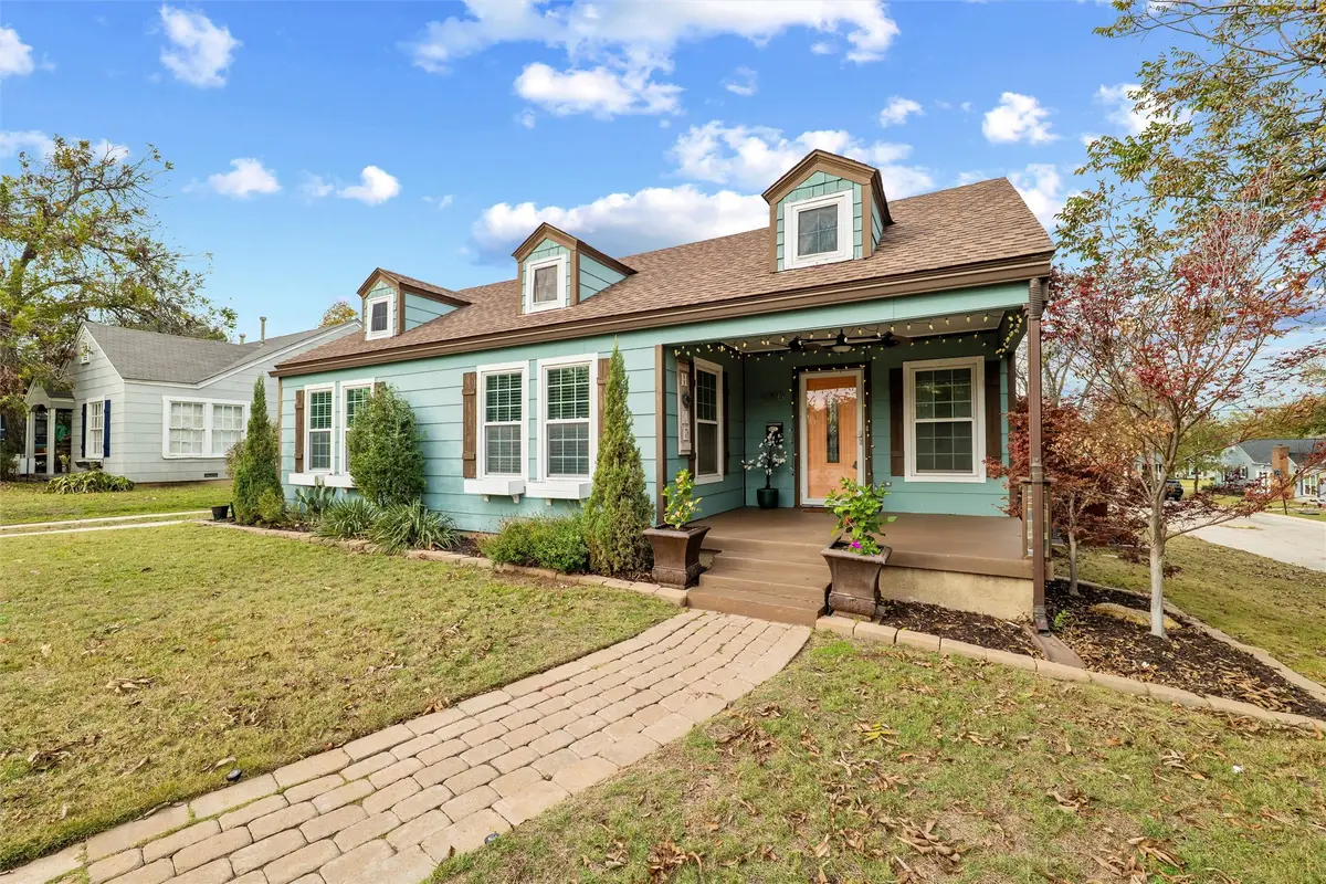 5000 Calmont Avenue, Fort Worth, TX 76107 - Image #1