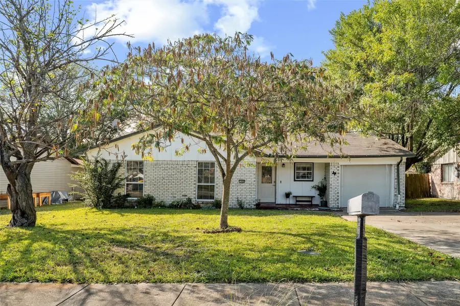 1206 Saturn Drive, Cedar Hill, TX 75104 - Image #2