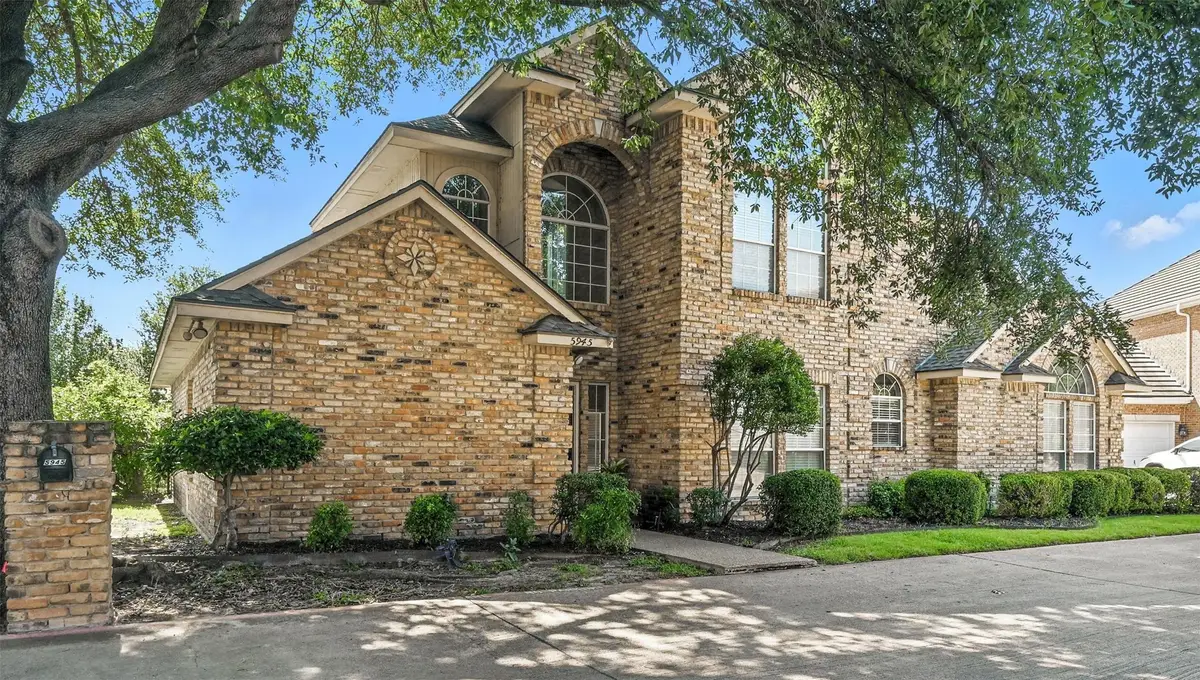 5945 River Bend, Benbrook, TX 76132 - Image #1