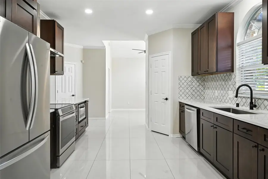 5945 River Bend, Benbrook, TX 76132 - Image #2