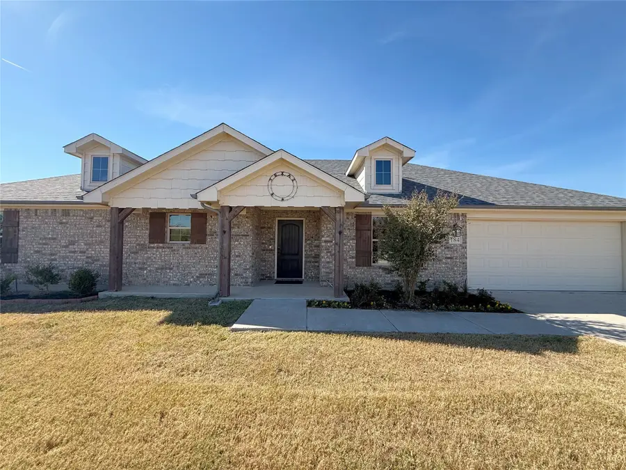 184 Crest, Decatur, TX 76234 - Image #2