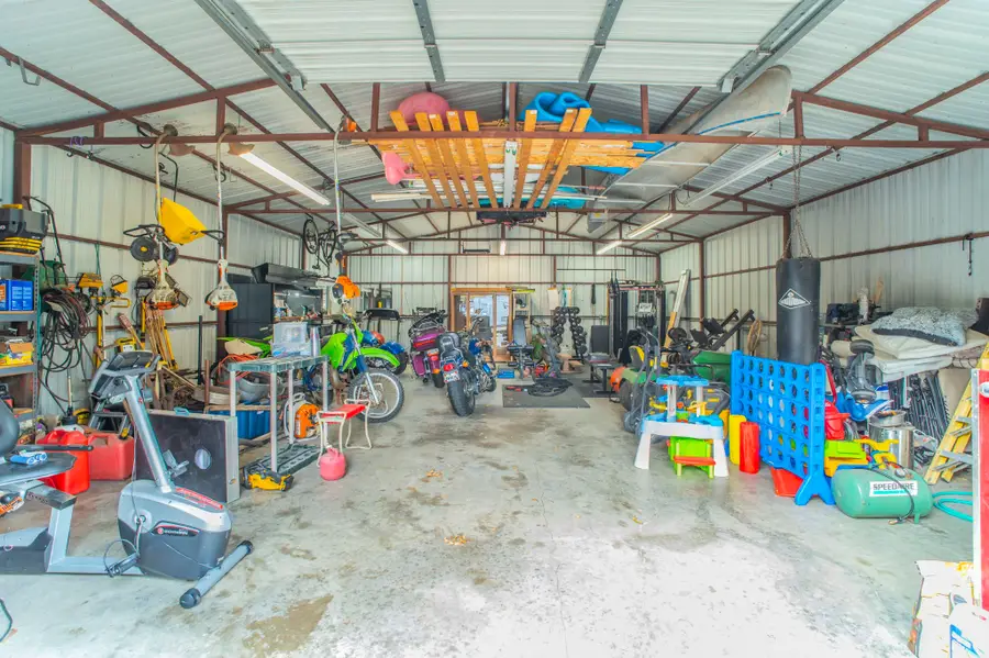 1006 Sandra Lane, Grand Prairie, TX 75052 - Image #3