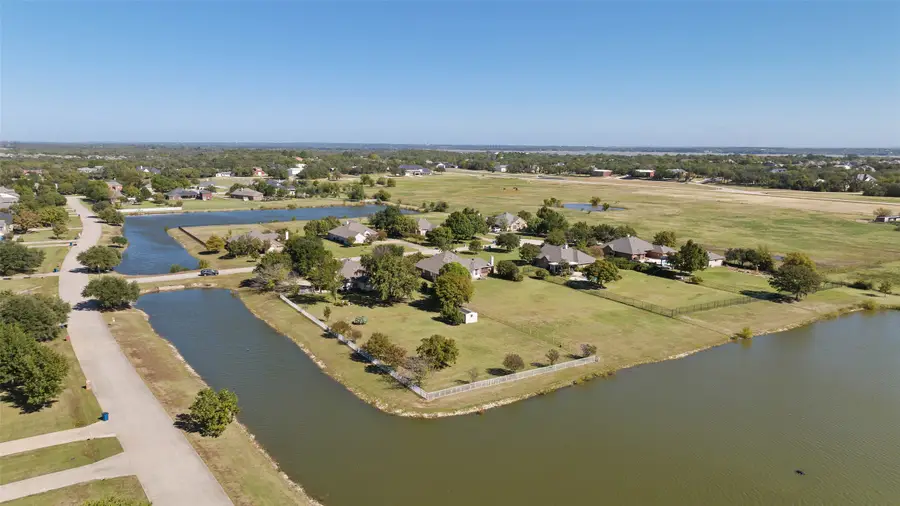 100 Island Circle, Shady Shores, TX 76208 - Image #2