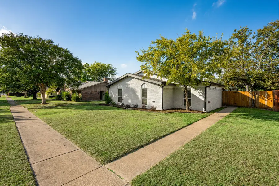 11353 Quail Run Street, Dallas, TX 75238 - Image #2