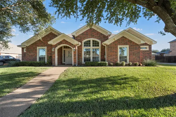 724 Wind Hill, Hewitt, TX 76643