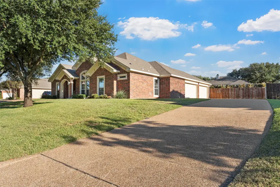 724 Wind Hill, Hewitt, TX 76643 - Image #3