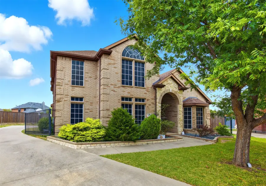 607 Hilltop Drive, Murphy, TX 75094 - Image #3