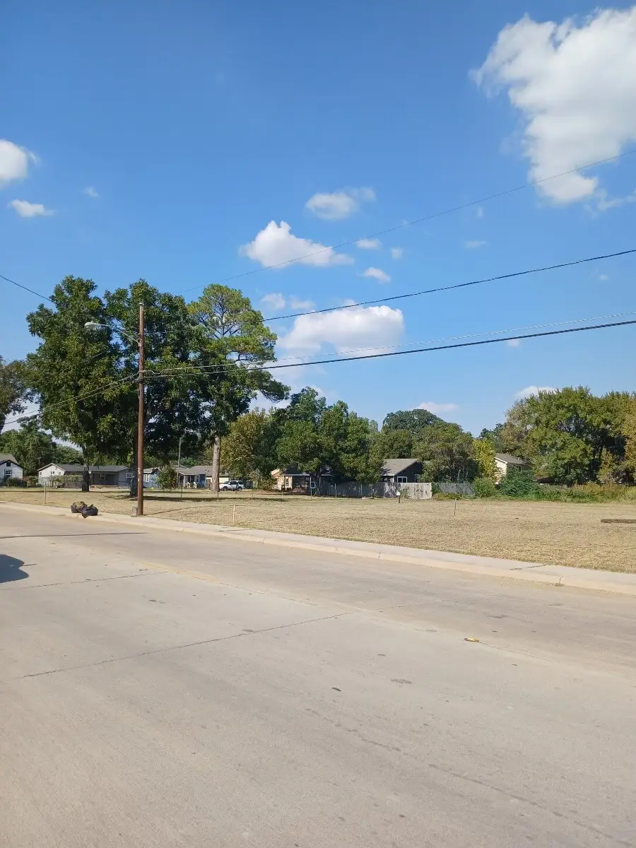 8312 Carbondale Street, Dallas, TX 75216 - Image #1