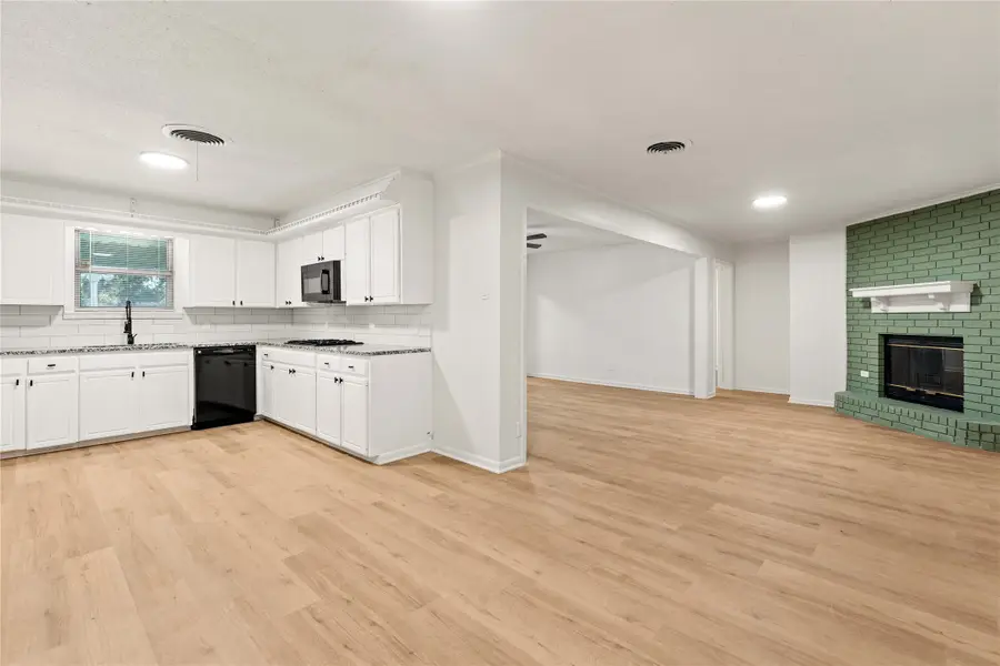 112 E Dawn Drive, Waco, TX 76706 - Image #3