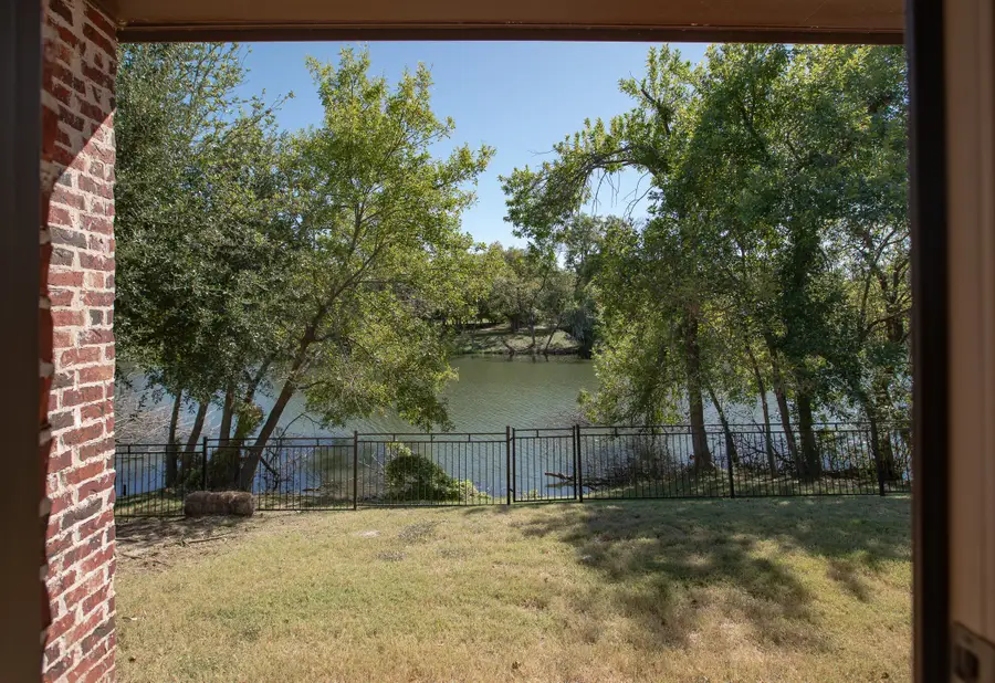 303 Parke Lake Drive, Wylie, TX 75098 - Image #2