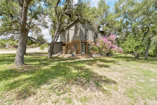 501 Twin Oaks Trail, Dripping Springs, TX 78620
