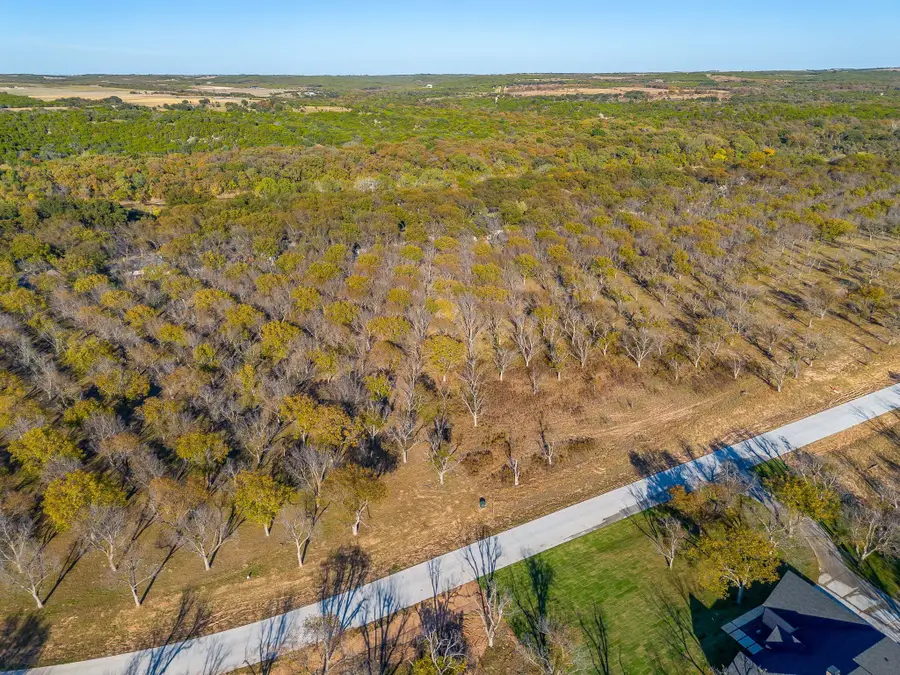 3030 E Landings N, Granbury, TX 76049 - Image #2
