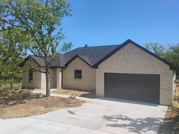 192 Johnston Lane, Runaway Bay, TX 76426