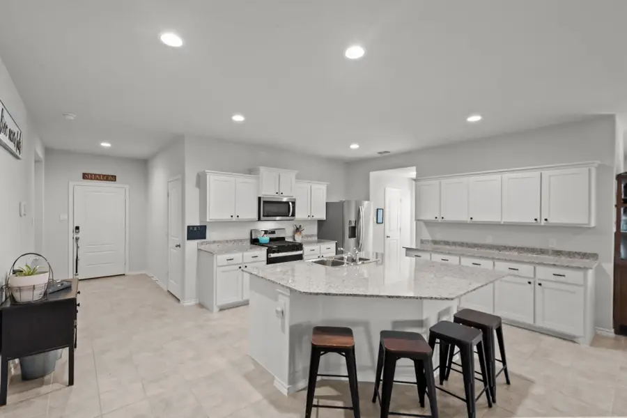 729 Emmons Creek Street, Justin, TX 76247 - Image #3