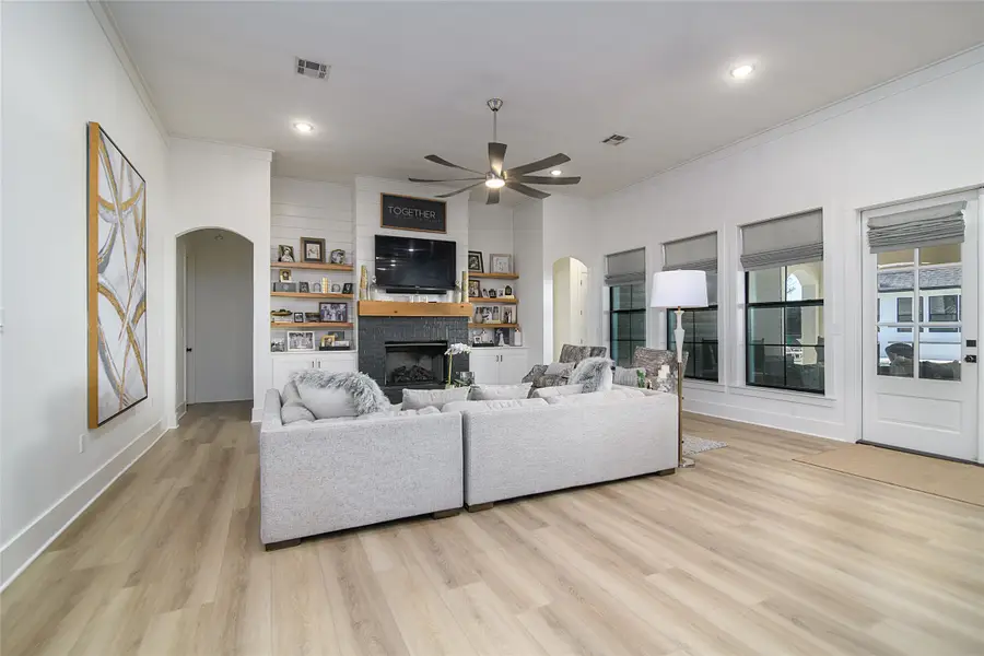 10920 Whispring Path Drive, Shreveport, LA 71106 - Image #2