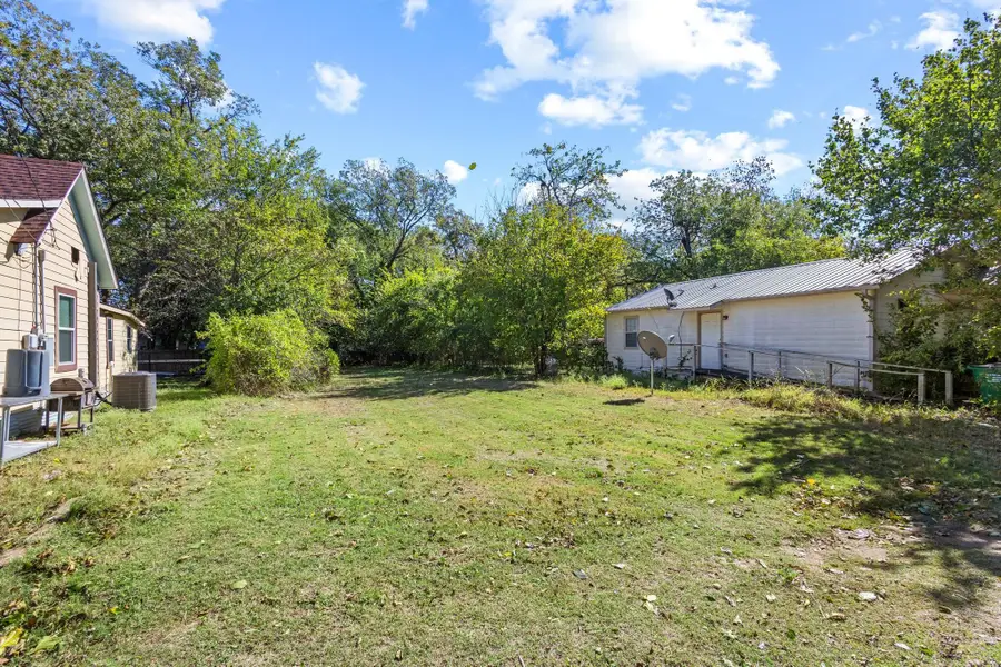 618 Moran Street, Gainesville, TX 76240 - Image #3