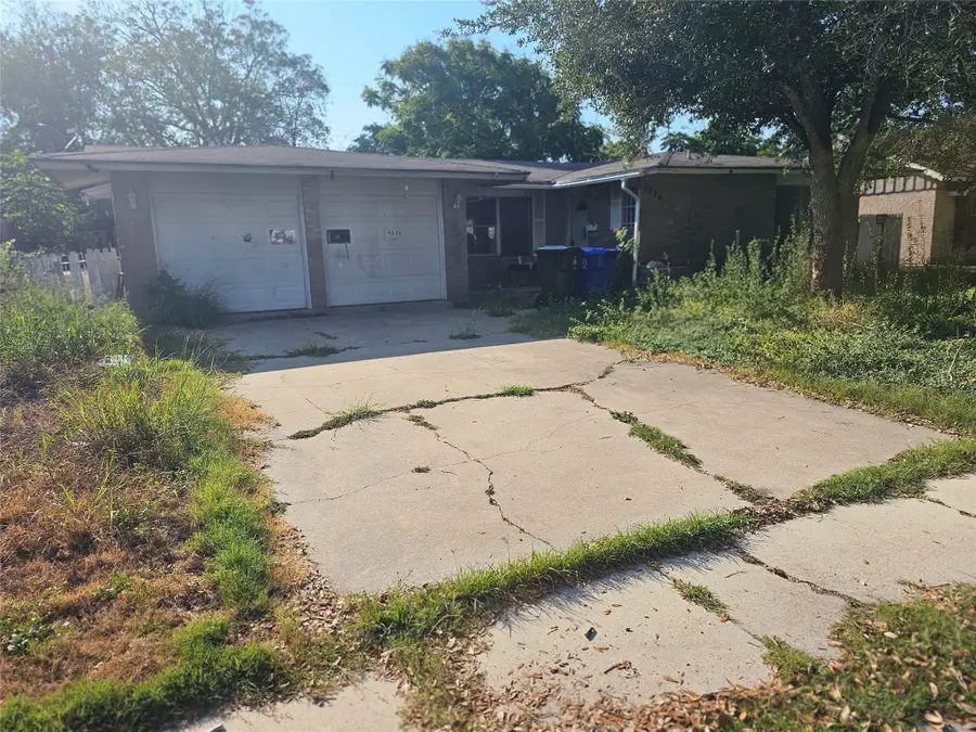 4826 French Drive, Corpus Christi, TX 78411 - Image #2