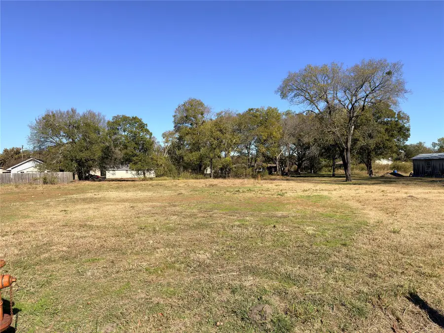 712 S 2nd Street, Dawson, TX 76639 - Image #2