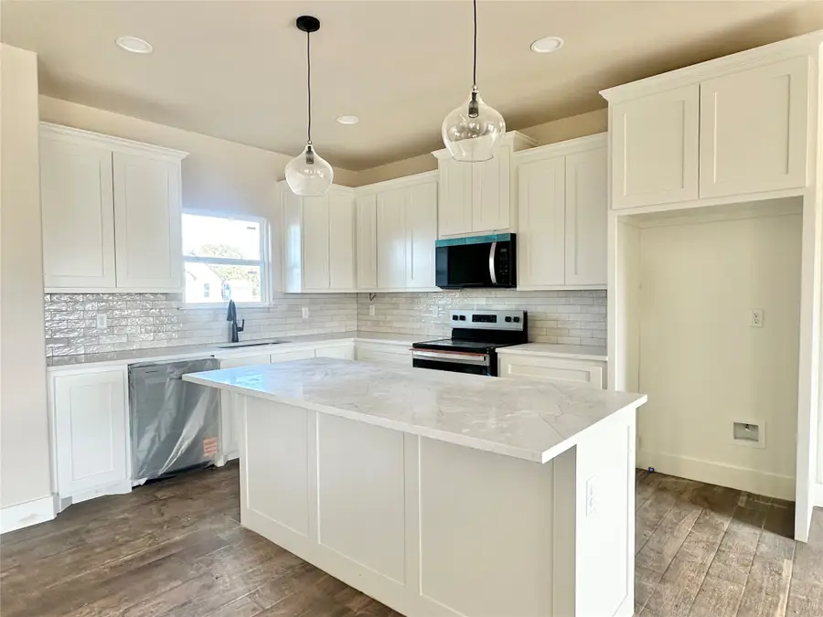 2000 Collin Street, Weatherford, TX 76085 - #3