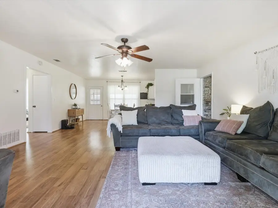 104 N Mimosa Street, Paradise, TX 76073 - Image #3