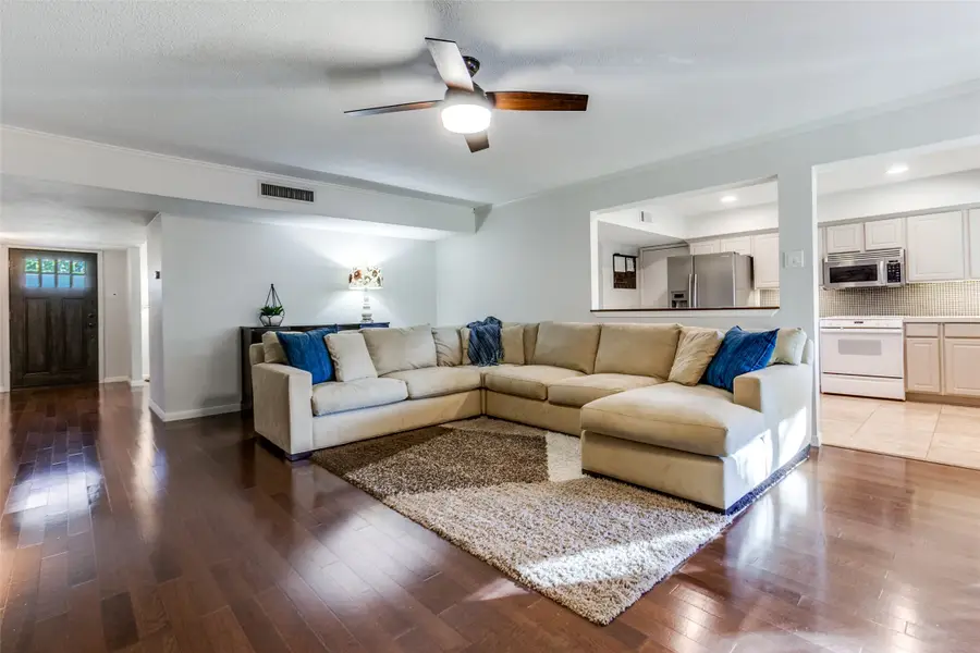 6606 Hunters Ridge Drive, Dallas, TX 75248 - Image #2