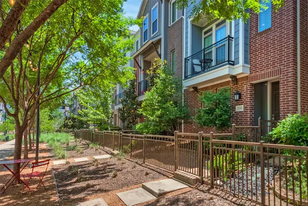 1141 Tea Olive Lane, Dallas, TX 75212