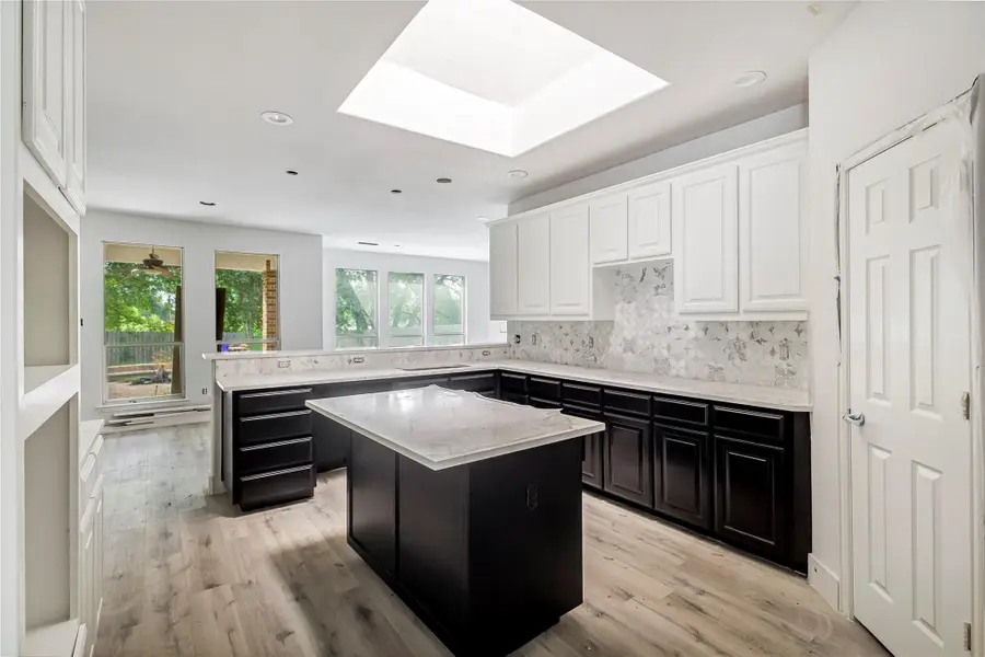 308 Ranch Trail, Mansfield, TX 76063 - Image #2