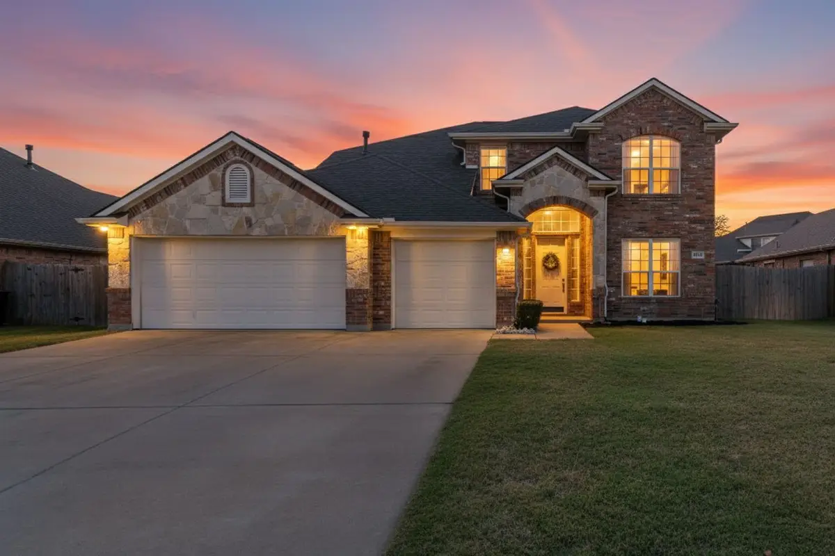 812 Sugar Hill Avenue, Cleburne, TX 76033 - Image #1