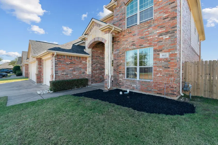 812 Sugar Hill Avenue, Cleburne, TX 76033 - Image #3