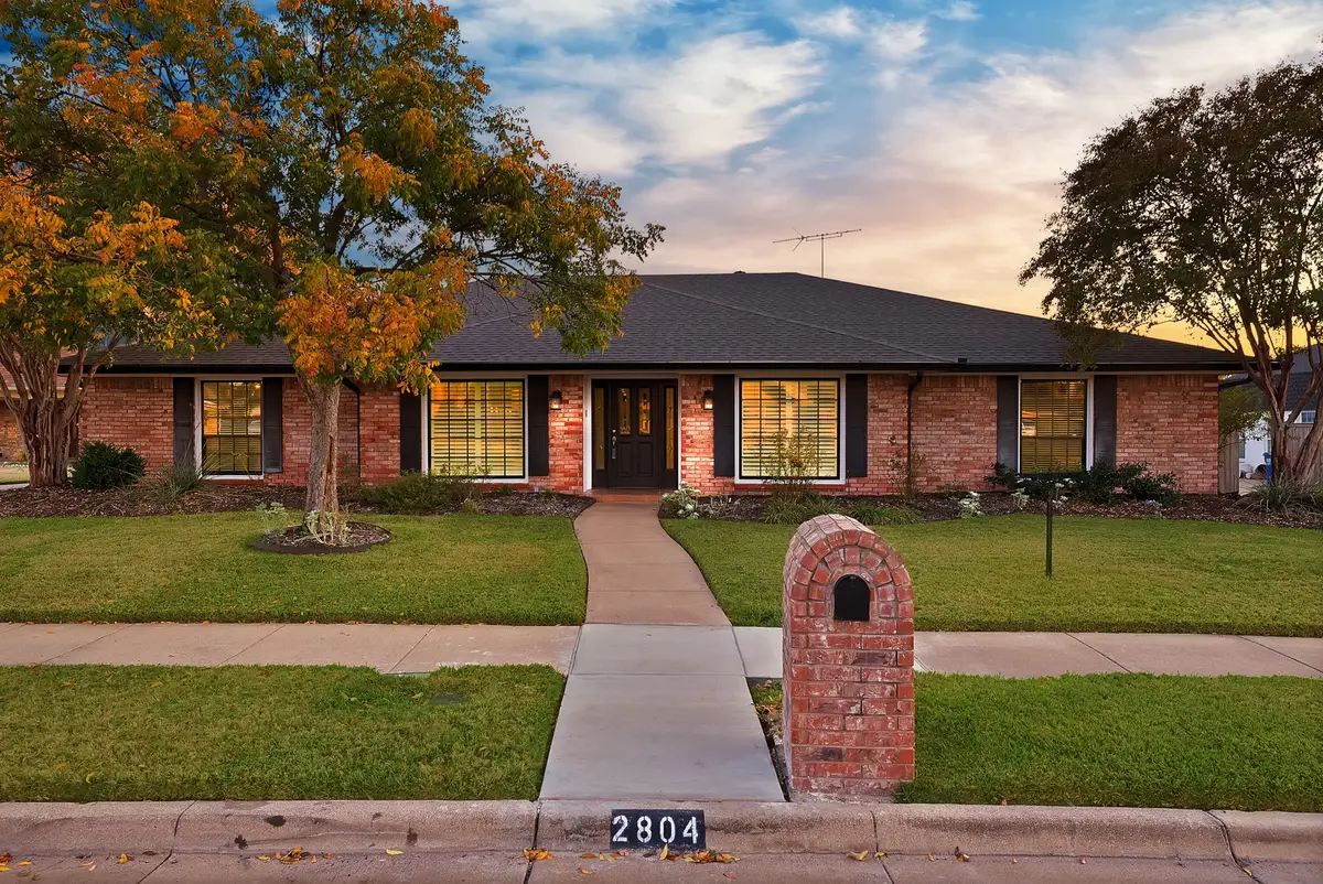 2804 Wood Wind Drive, Pantego, TX 76013 - Image #1