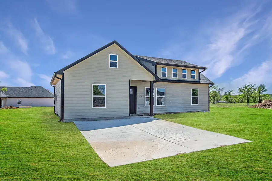 124 Brookview Drive, Bridgeport, TX 76458 - Image #2