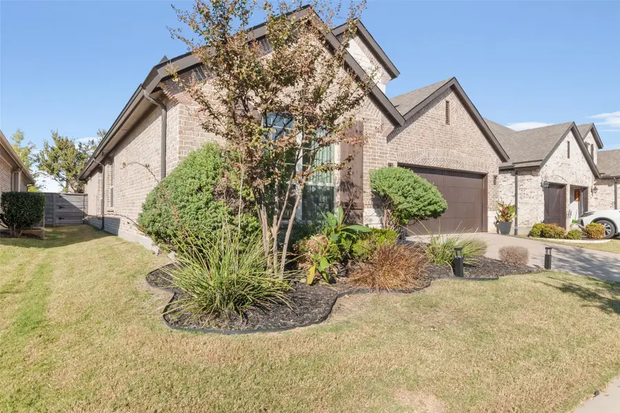 5121 Shallow Pond Drive, Little Elm, TX 76227 - Image #3