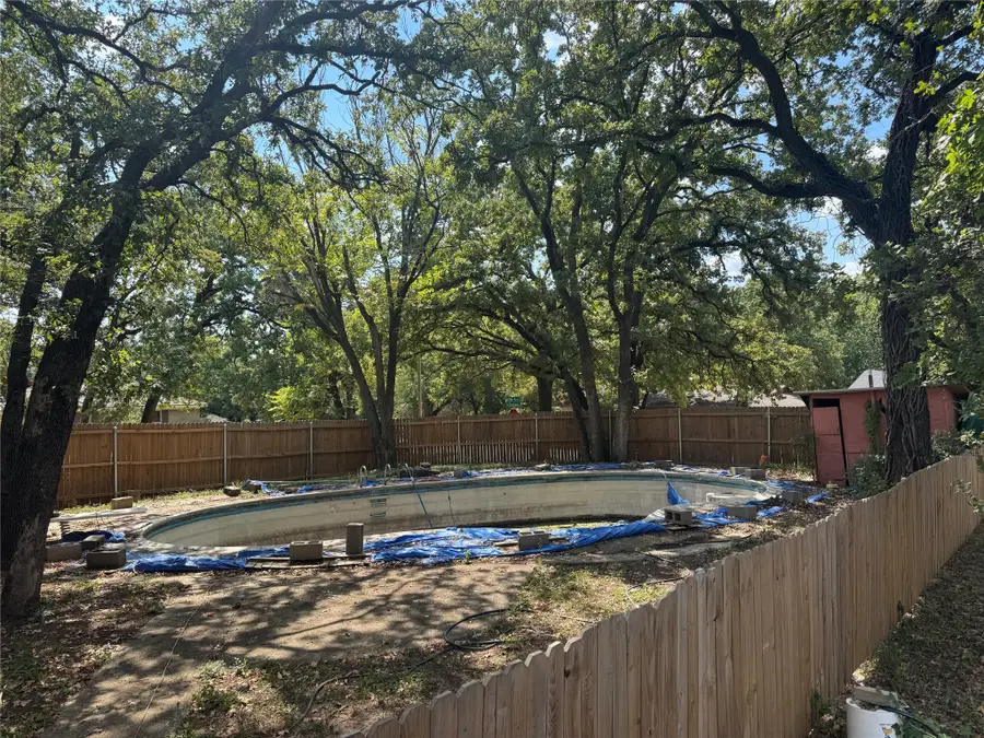 508 Oak Park Drive, Hurst, TX 76053 - Image #3