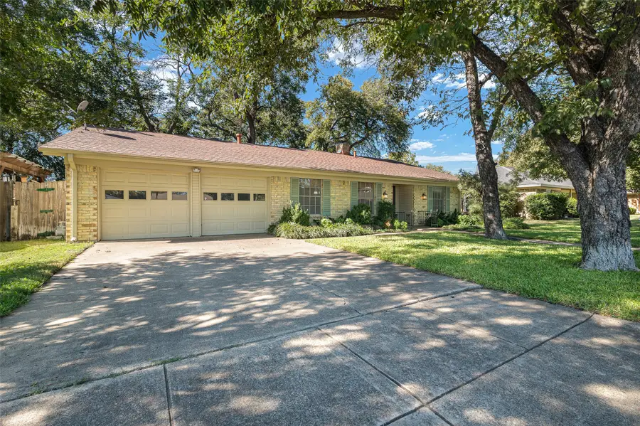 1361 Kathryn Court, Hurst, TX 76053 - Image #3